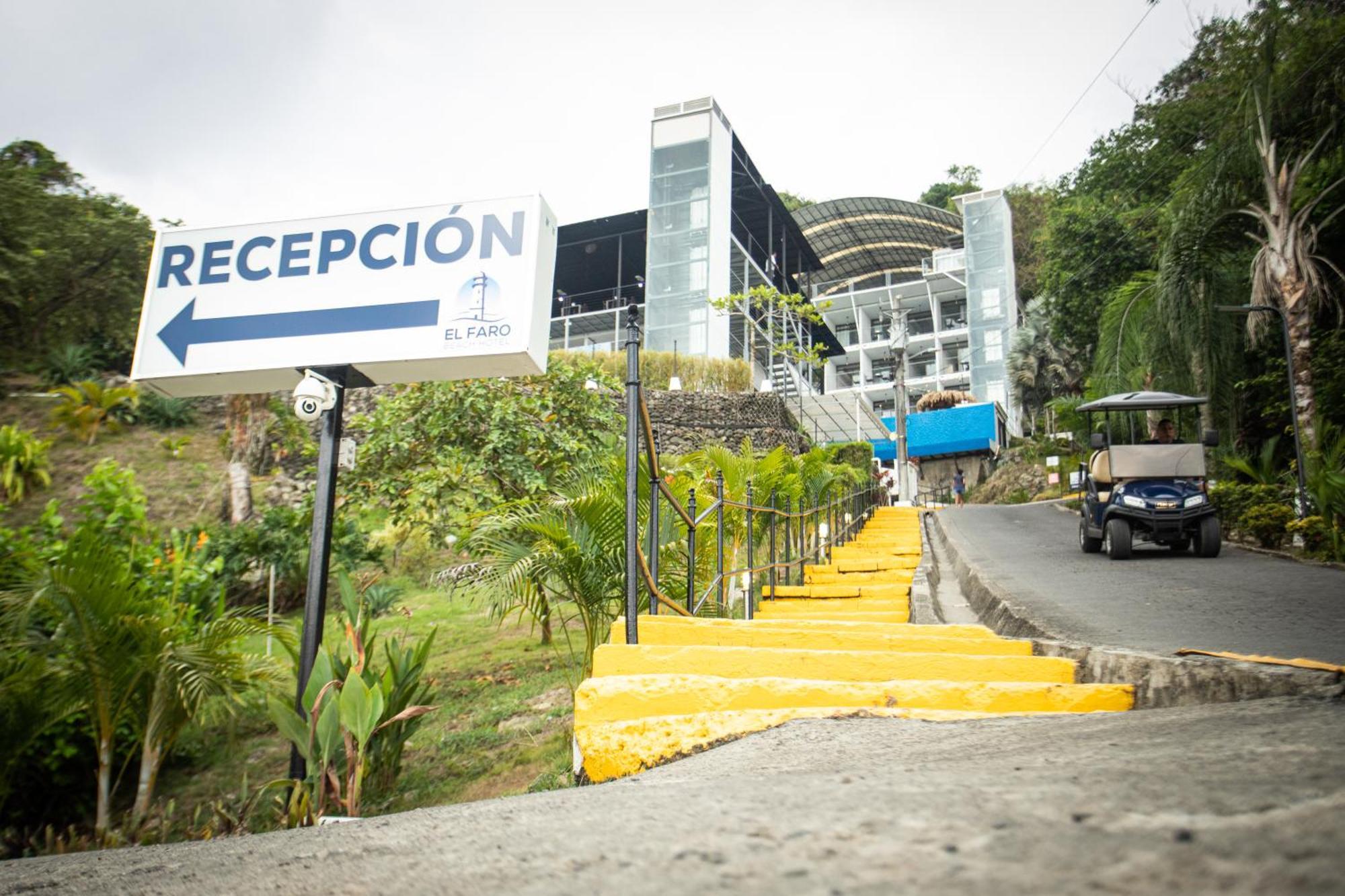 El Faro Containers Beach Hotel Manuel Antonio Exterior photo