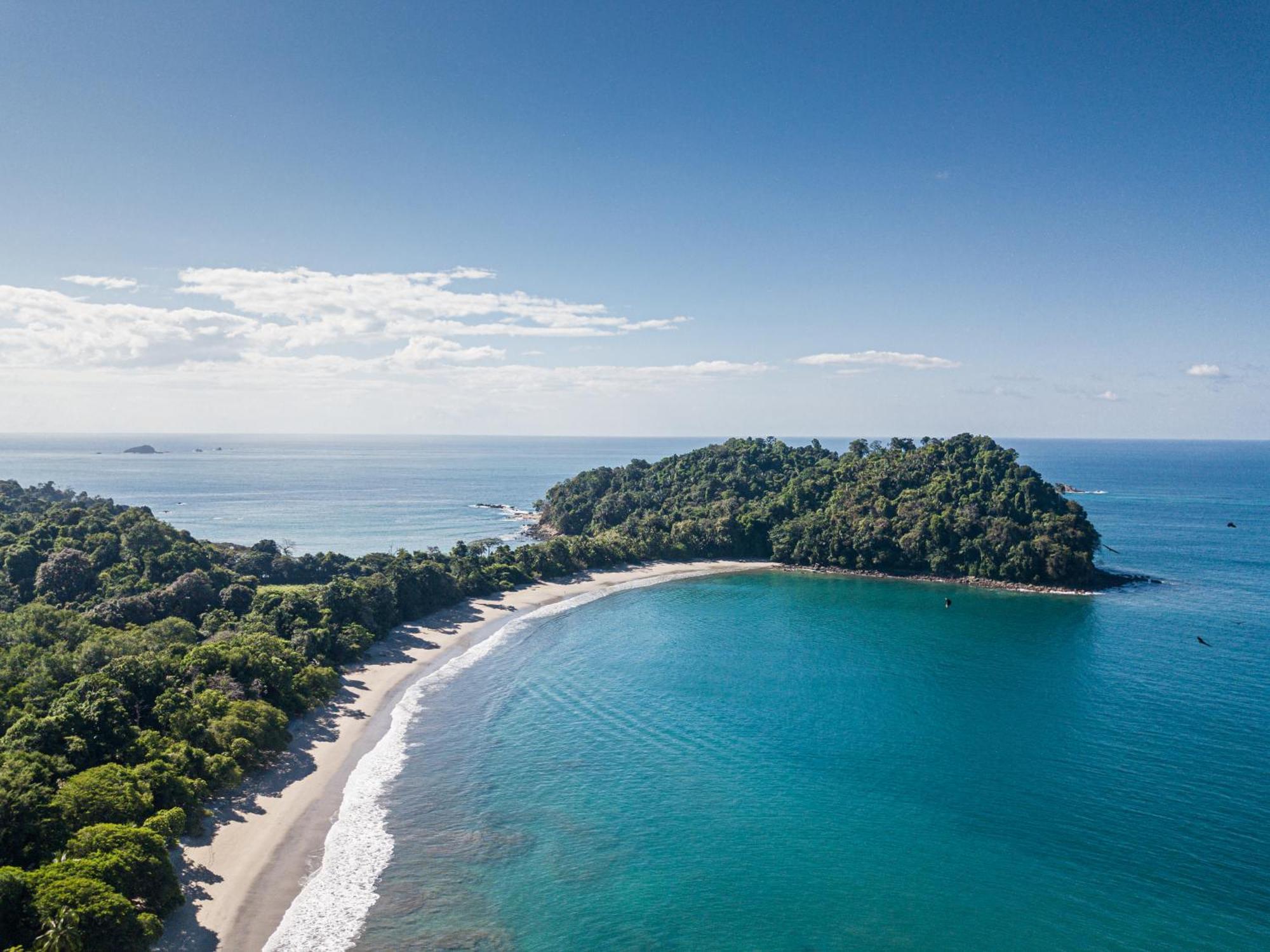 El Faro Containers Beach Hotel Manuel Antonio Exterior photo